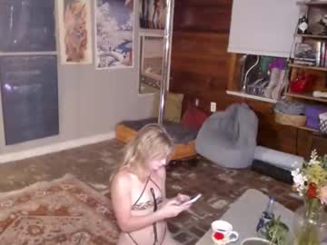Tinkerbellmel44 Chaturbate stream image from October 29, 2025