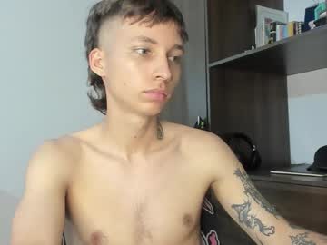 Xamyu Chaturbate stream image from October 29, 2025