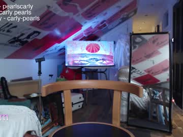 Carlypearls Chaturbate stream image from October 29, 2025