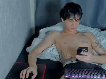 Davisross Chaturbate stream image from October 29, 2025