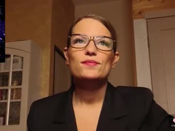 Findom_Lady_Shine Chaturbate stream image from October 29, 2025