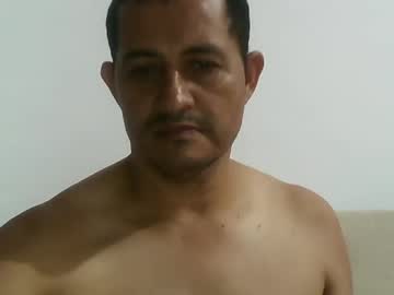 Manmol69 Chaturbate stream image from October 29, 2025