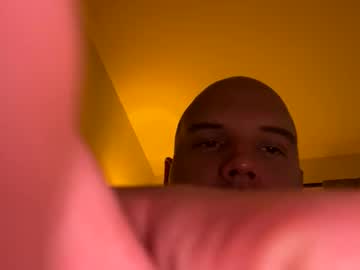 Ryanjohnsonn Chaturbate stream image from October 29, 2025
