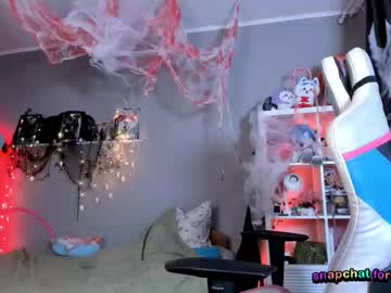 Vivian_Qwerty Chaturbate stream image from October 29, 2025