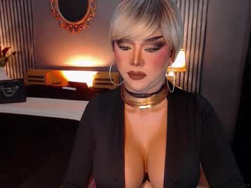 Hugecockchristine Chaturbate stream image from October 29, 2025