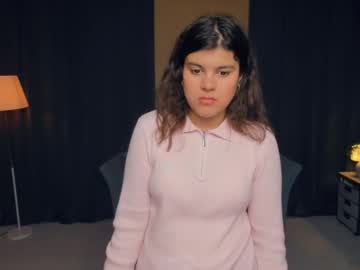 Cheriearnet Chaturbate stream image from October 29, 2025