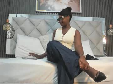 Huddah_Cam Chaturbate stream image from October 29, 2025