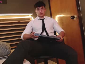 Paul_Evanss Chaturbate stream image from October 29, 2025