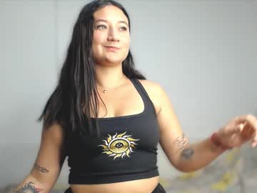 Carolinee_Fooox Chaturbate stream image from October 29, 2025