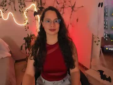 Emmatorres9 Chaturbate stream image from October 29, 2025