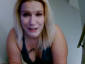 Rhondarump Chaturbate stream image from October 29, 2025