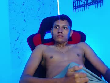 The_Crack71 Chaturbate stream image from October 29, 2025