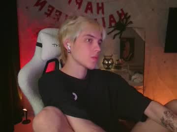 Abslut Chaturbate stream image from October 29, 2025