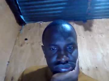 Brianclain Chaturbate stream image from October 29, 2025