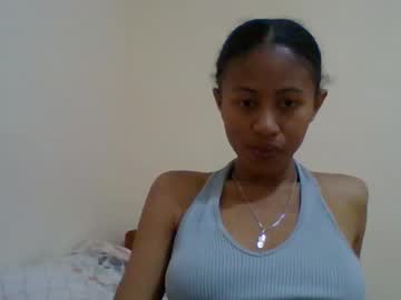 Chloe9794 Chaturbate stream image from October 29, 2025