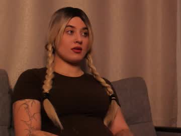 Honeybae01 Chaturbate stream image from October 29, 2025
