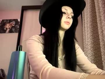 Constancefeusier Chaturbate stream image from October 29, 2025