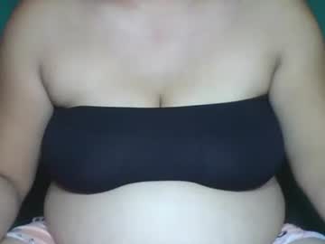 Skinnygirlxx21 Chaturbate stream image from October 29, 2025