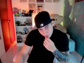 Stivens_Muscle Chaturbate stream image from October 29, 2025
