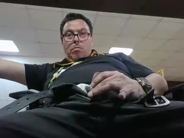 Arayix1 Chaturbate stream image from October 29, 2025