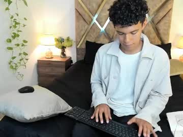 Nickolas_Moon Chaturbate stream image from October 29, 2025