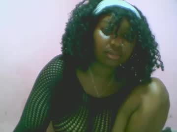 Linah1123 Chaturbate stream image from October 29, 2025