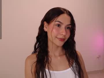 Lzzyink Chaturbate stream image from October 30, 2025