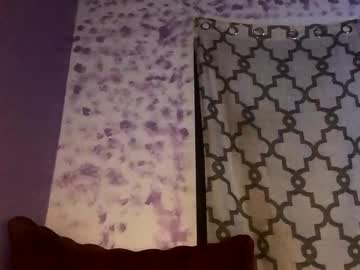 Vixenthedoll Chaturbate stream image from October 30, 2025