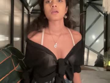 Magicalraya Chaturbate stream image from October 30, 2025