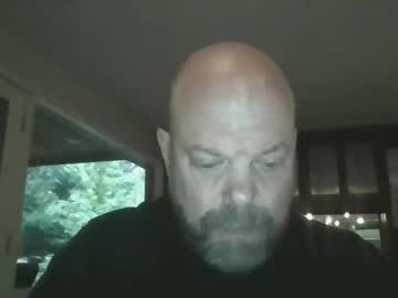 Bulldog302w Chaturbate stream image from October 30, 2025