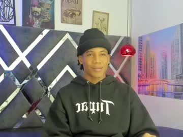 Axel_Silva3 Chaturbate stream image from October 30, 2025