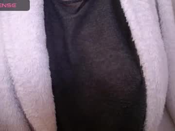 Lenagolden Chaturbate stream image from October 30, 2025