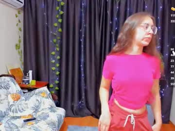 Lucettagrant Chaturbate stream image from October 30, 2025