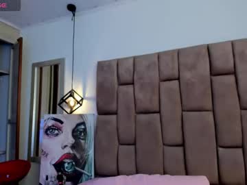 Ravynrouge_ Chaturbate stream image from October 30, 2025