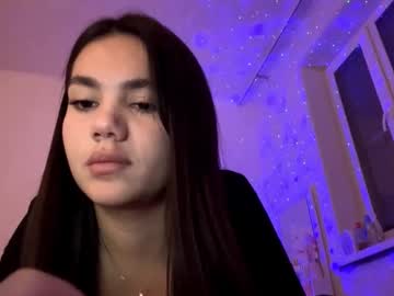 Priscilaflores Chaturbate stream image from October 30, 2025