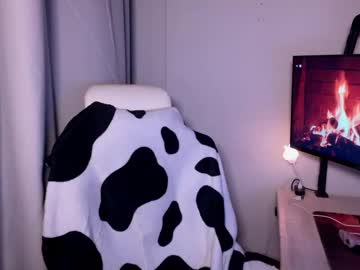 Darina_Wilsons Chaturbate stream image from October 30, 2025