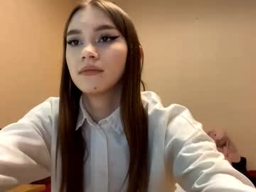 Trishaawbrey Chaturbate stream image from October 30, 2025