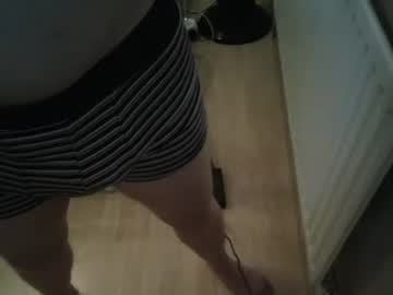Milkshake10 Chaturbate stream image from October 30, 2025