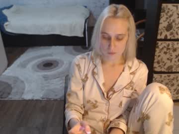 Mrsluck Chaturbate stream image from October 30, 2025