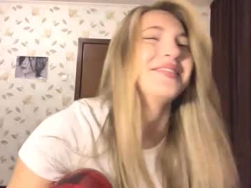 Oletaguinyard Chaturbate stream image from October 30, 2025