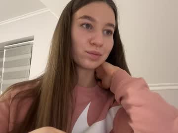 Emberfamn Chaturbate stream image from October 30, 2025
