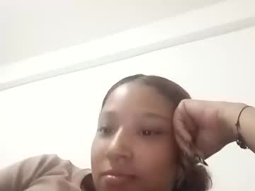 Natzurit Chaturbate stream image from October 30, 2025