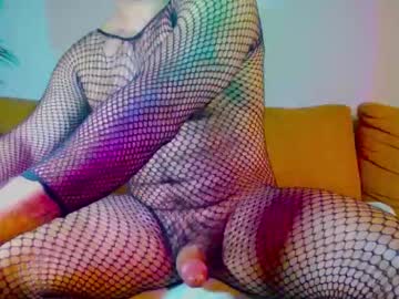 Muscbttmbitch Chaturbate stream image from October 30, 2025