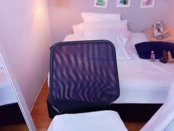 Kiara_Evanss Chaturbate stream image from October 30, 2025
