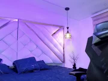 Flamehott Chaturbate stream image from October 30, 2025