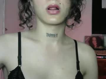 Hildatrans Chaturbate stream image from October 30, 2025
