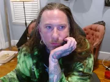 Longhair021 Chaturbate stream image from October 30, 2025