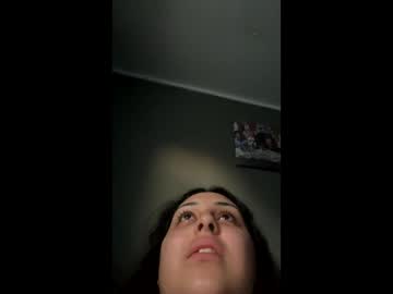 Prettylillyy02 Chaturbate stream image from October 30, 2025