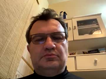 Atozzzz Chaturbate stream image from October 31, 2025
