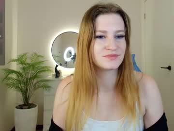 Li0ra Chaturbate stream image from October 31, 2025
